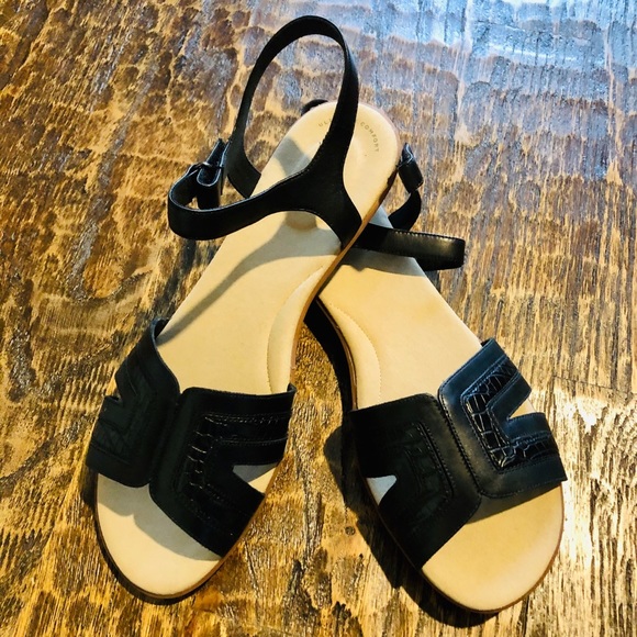 clarks comfort sandals